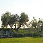 Oda ve Kahvaltı Macchiabuia 4*