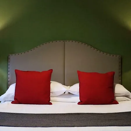 Macchiabuia فندق مبيت وإفطار 4*